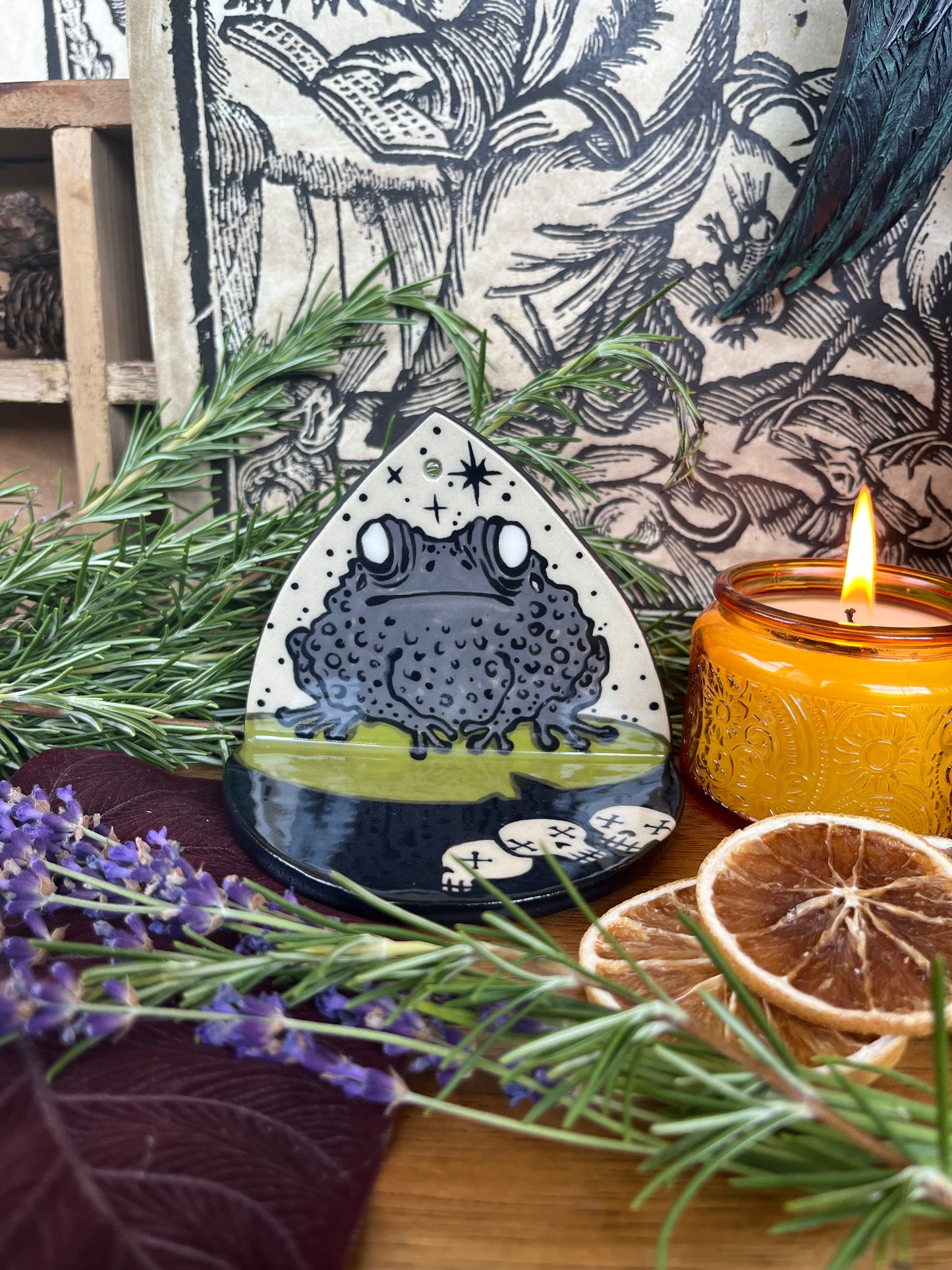 Toad Ceramic Altar / Necromancy