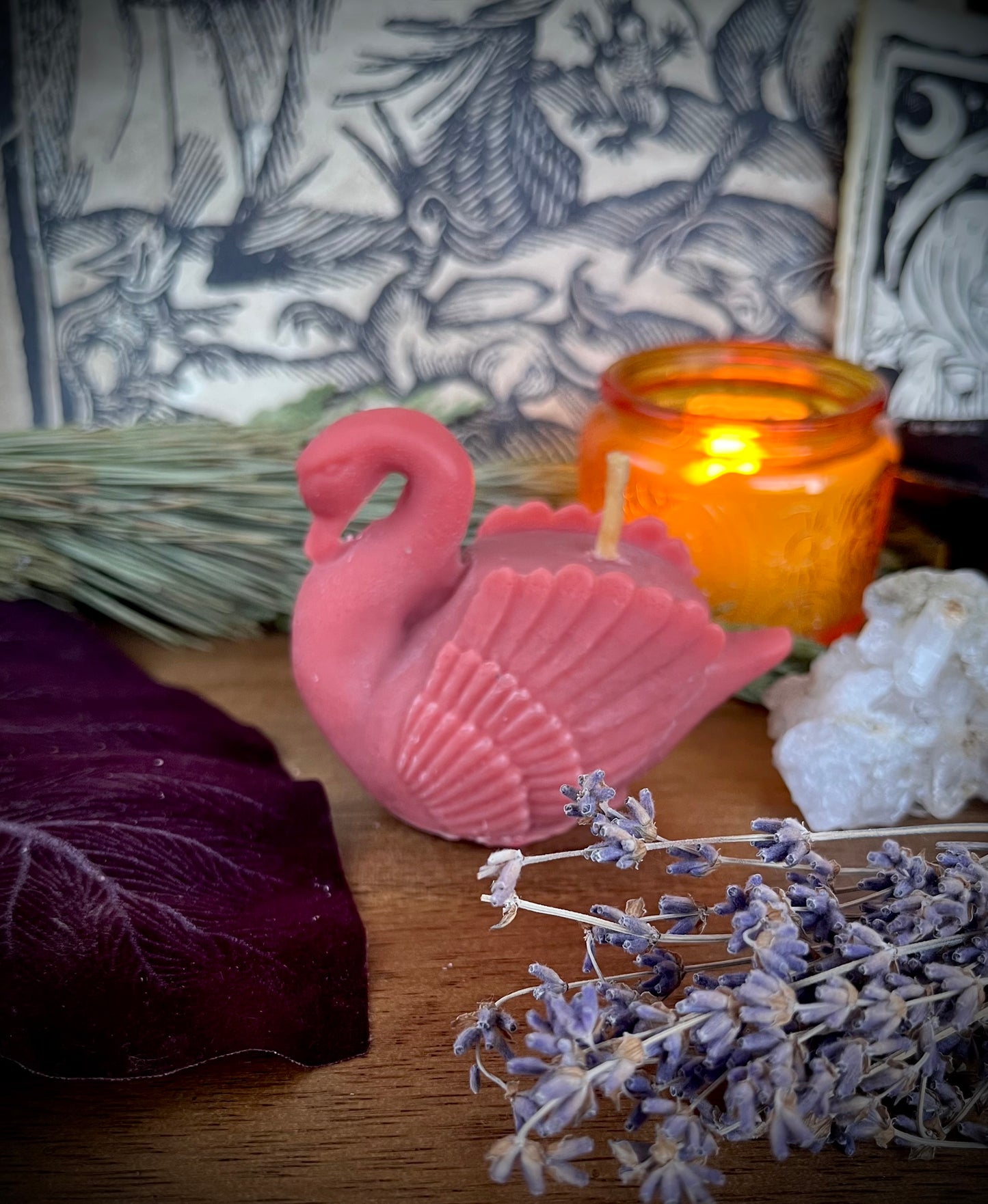 Aphrodite Swan Candle