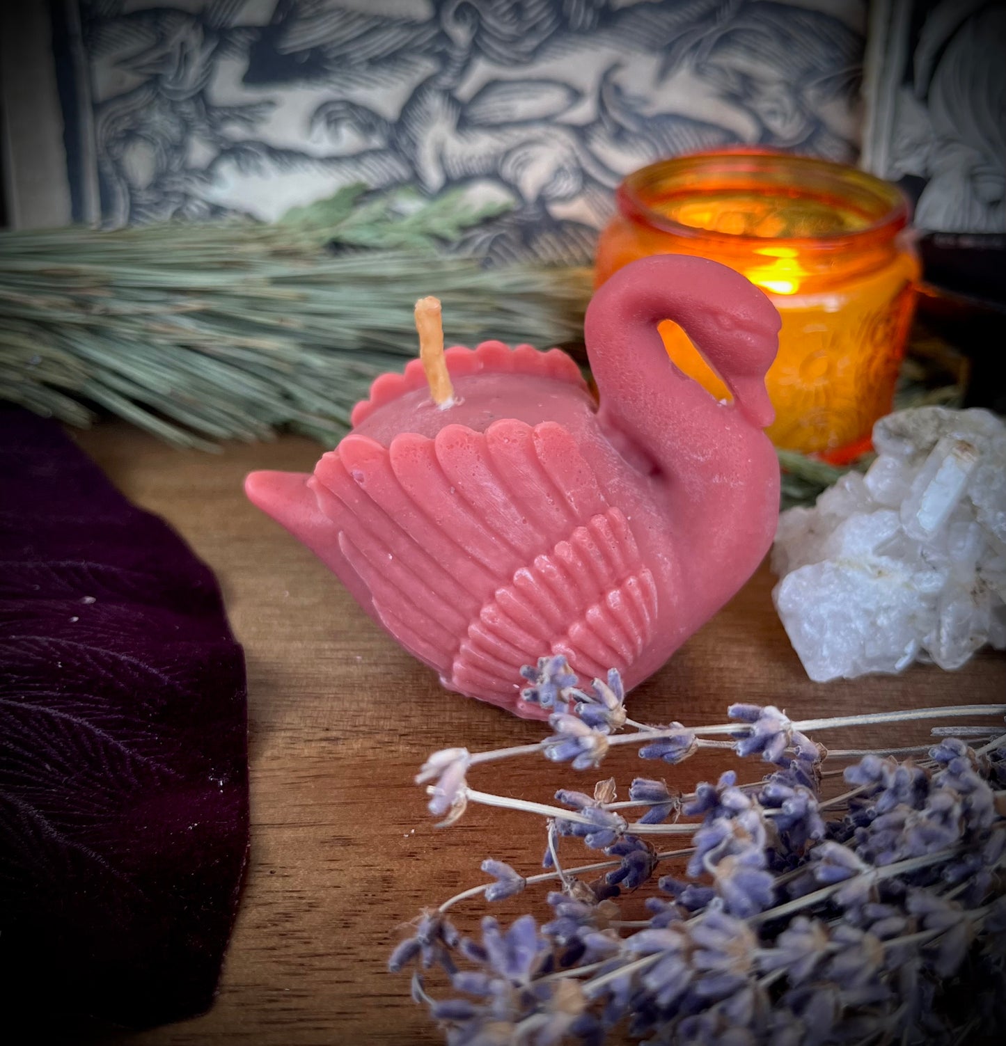 Aphrodite Swan Candle